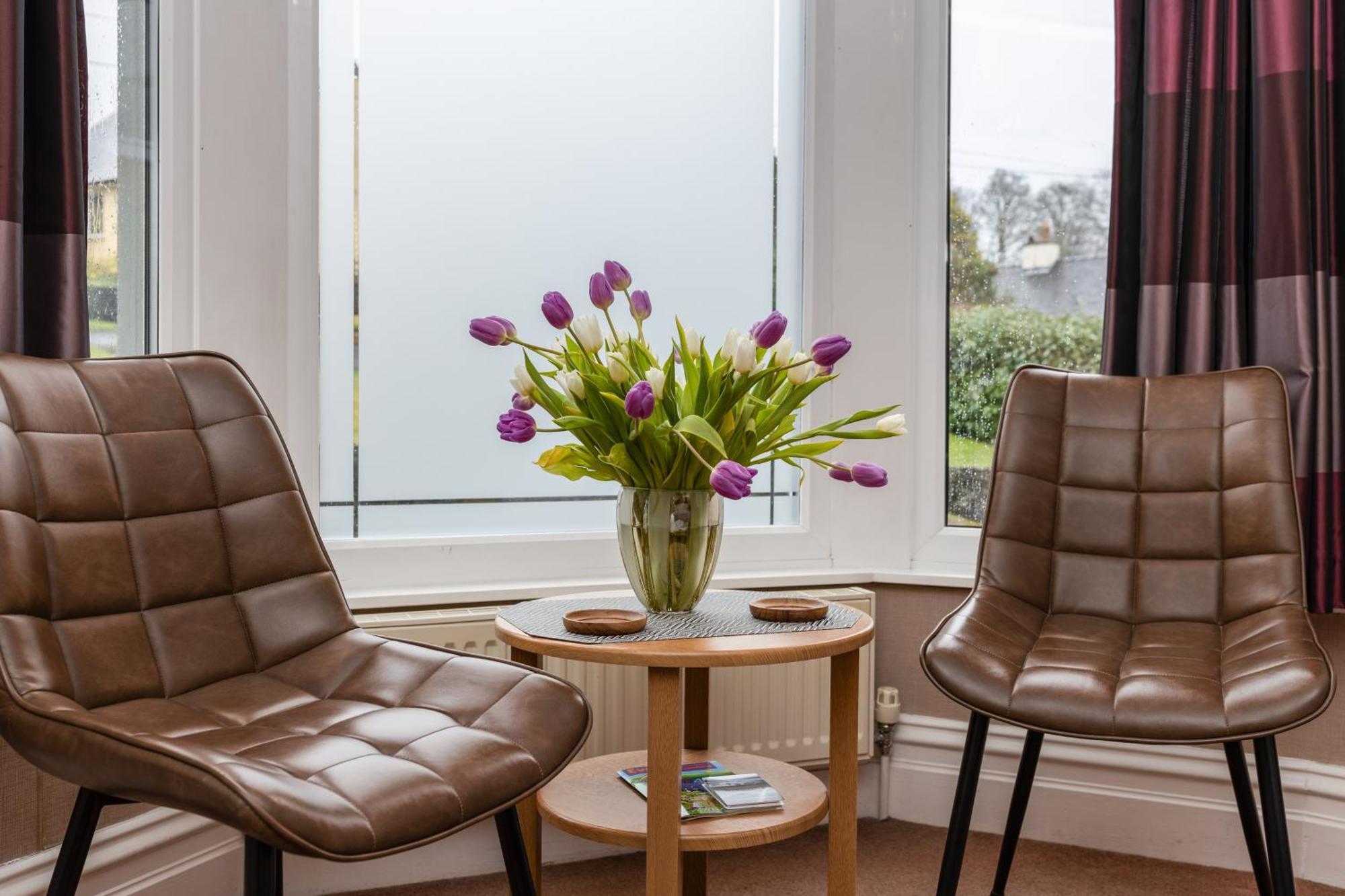 Отель Thornbank House Offering Breakfast And With The Use Of Free Local Health Club Уиндермир Экстерьер фото