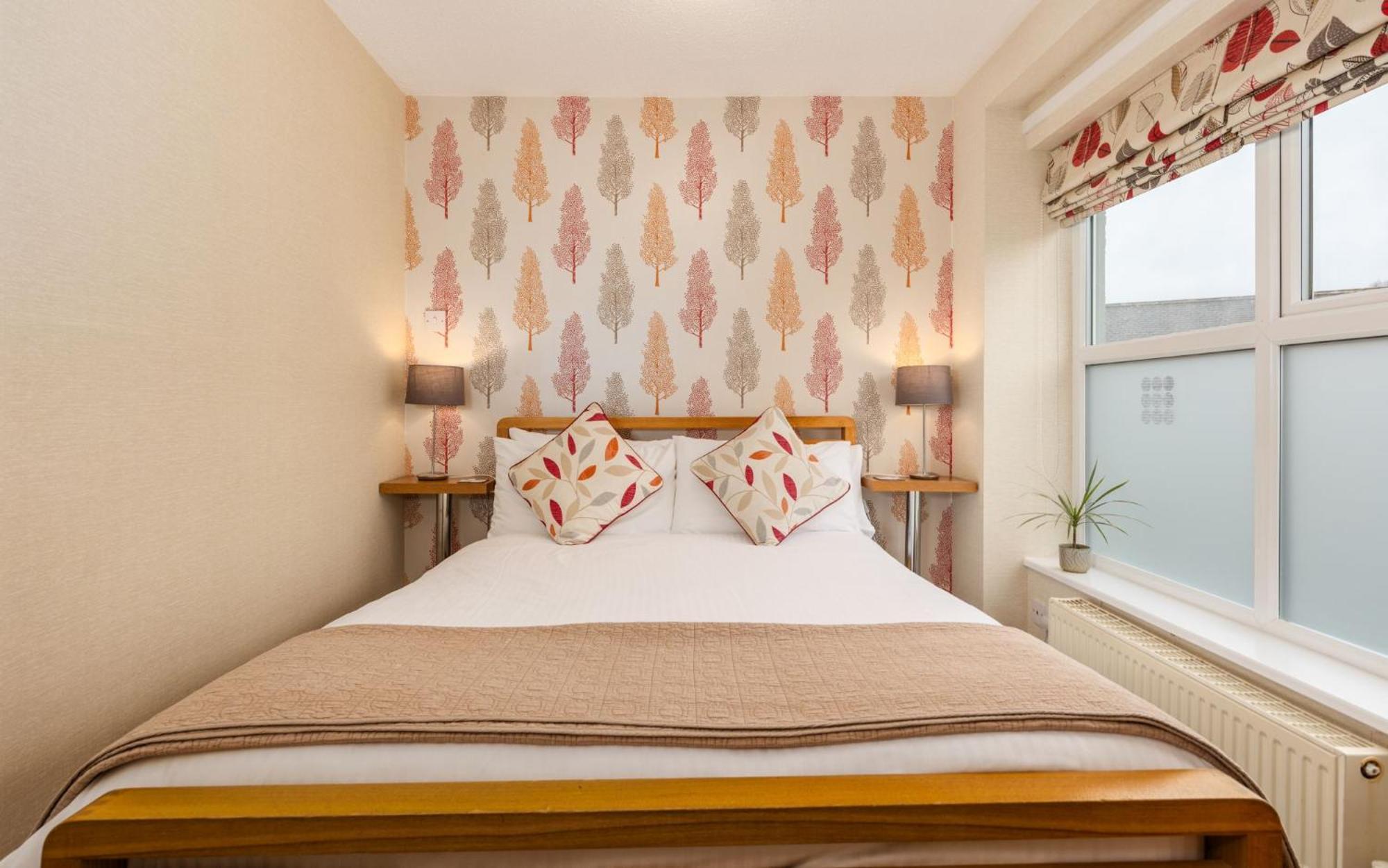 Отель Thornbank House Offering Breakfast And With The Use Of Free Local Health Club Уиндермир Экстерьер фото